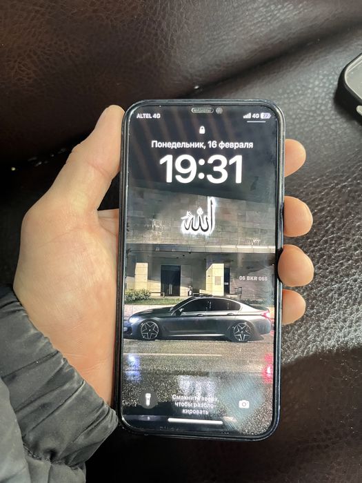 Продаю Iphone 12 в хорошом состоянии