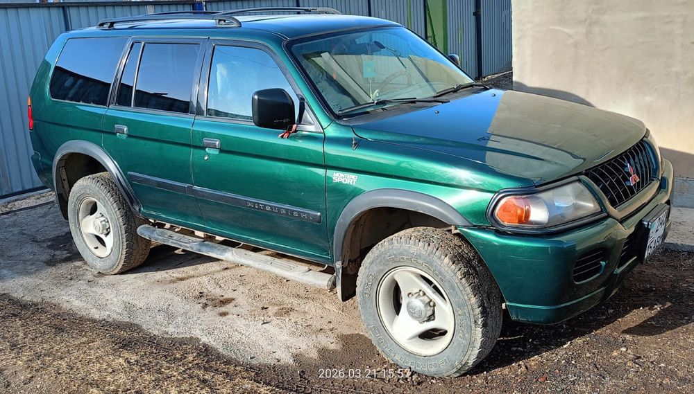 Продам машину в хорошем исправном состоянии .