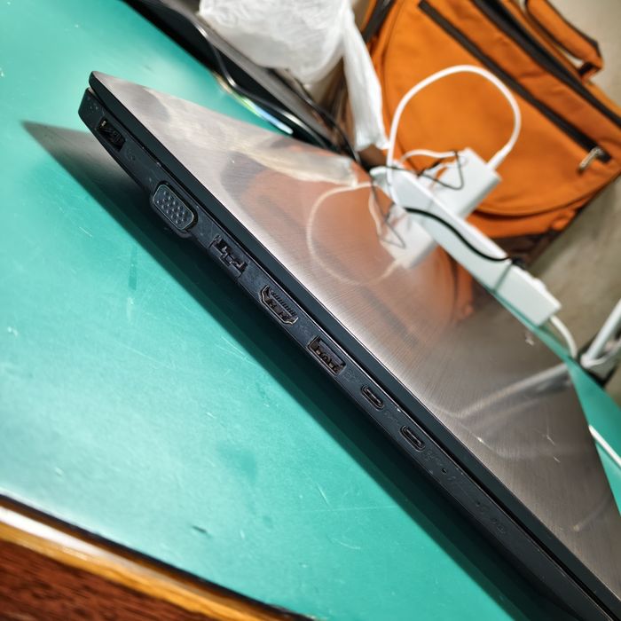 4x ядерный Lenovo Core i5 8250U