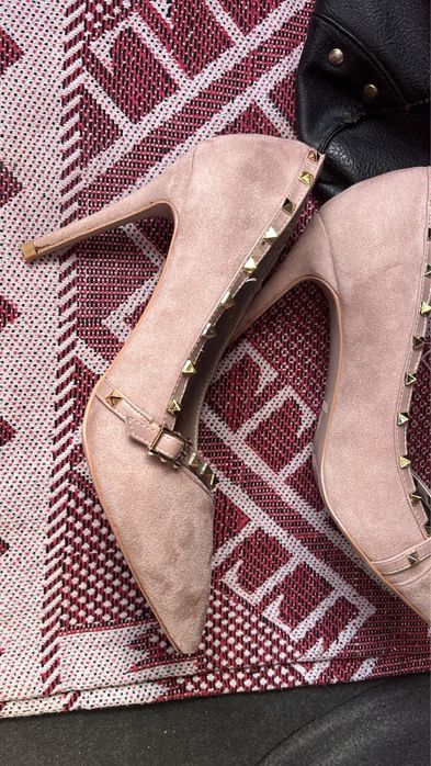 Продам туфли Valentino