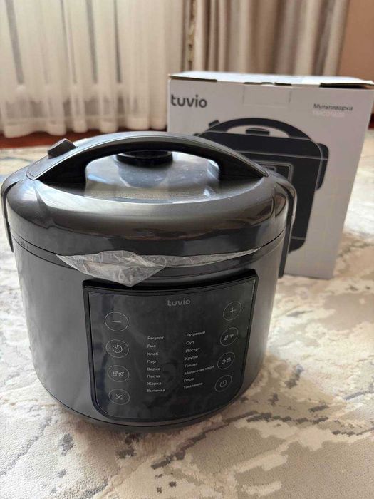 Мультиварка Tuvio TMC01B3S