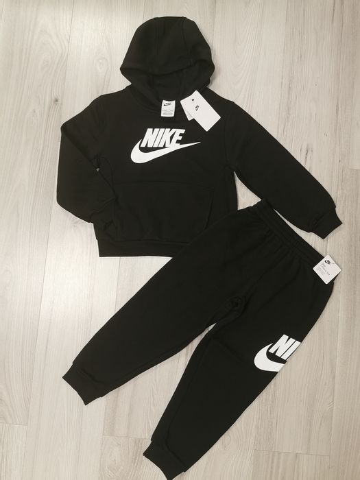 Trening original Nike mărimea 122