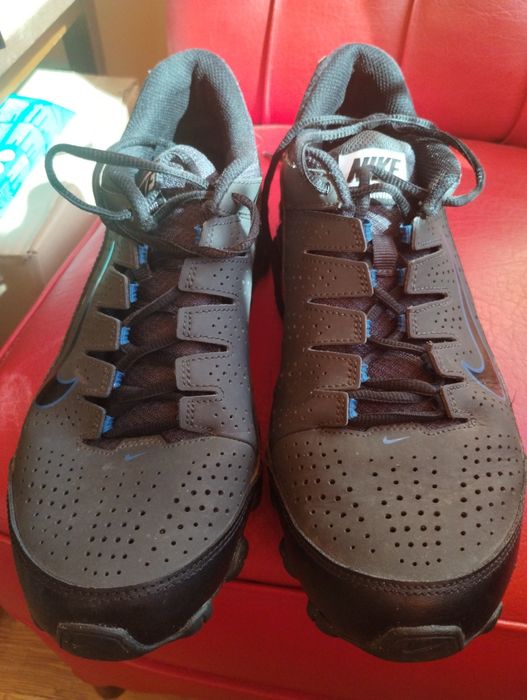 Adidasi Nike Reax 42