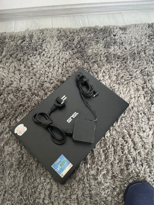 Laptop Asus Pro.