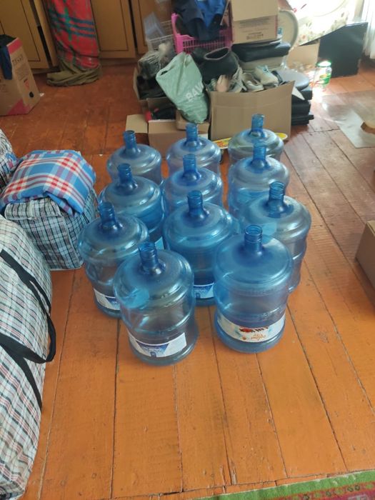 Пластиковые бутылки для воды