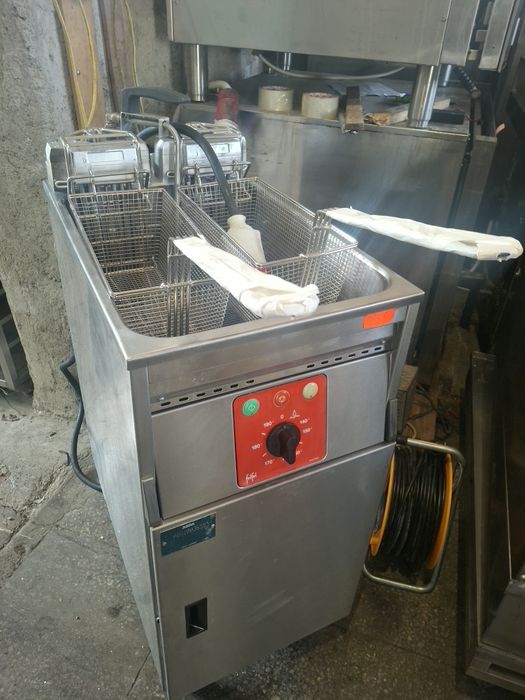 Фритюрник професионален FRIFRI с филтрация