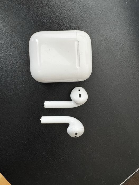 Слушалки Apple AirPods 2