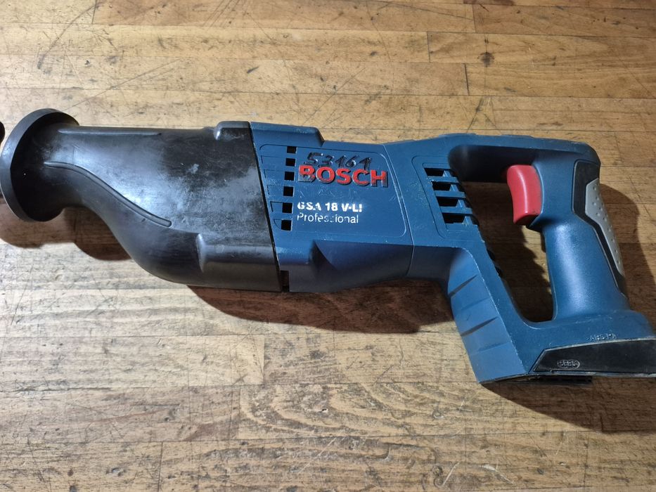 Fierastrau sabie BOSCH GSA 18 V LI