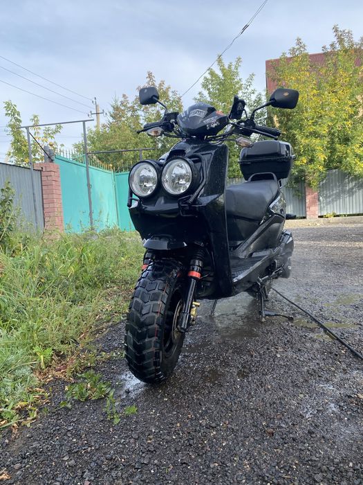 Продам скутер бумер