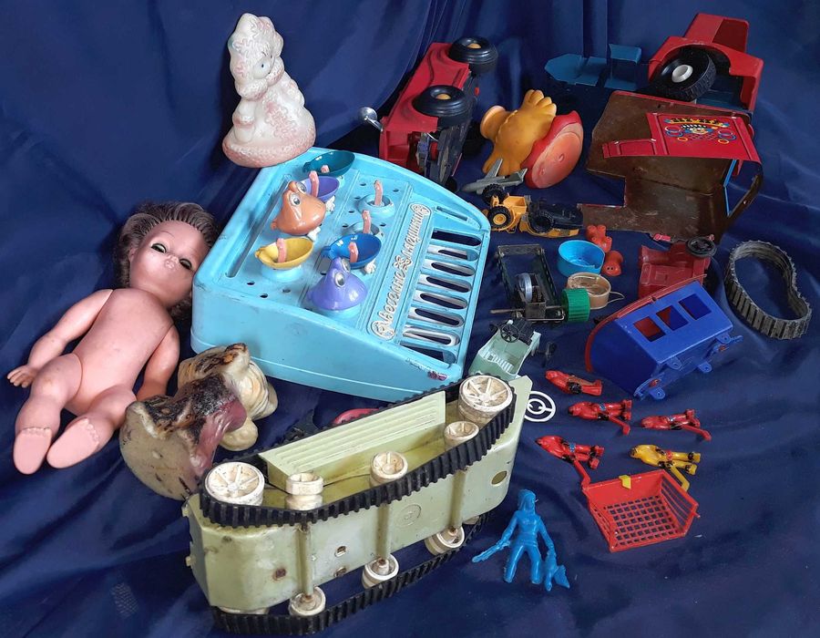 играчки и части от тях 1970-1980