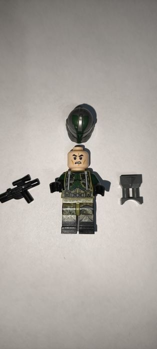 Lego Star Wars минифигурка коммандера Гри (2014)