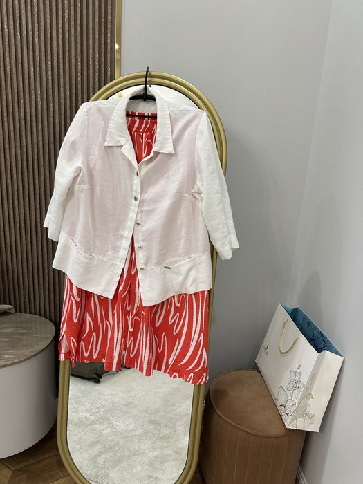 Женская одежда, платье