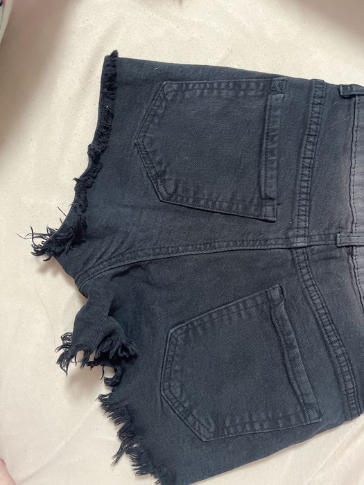 Къси черни дънки