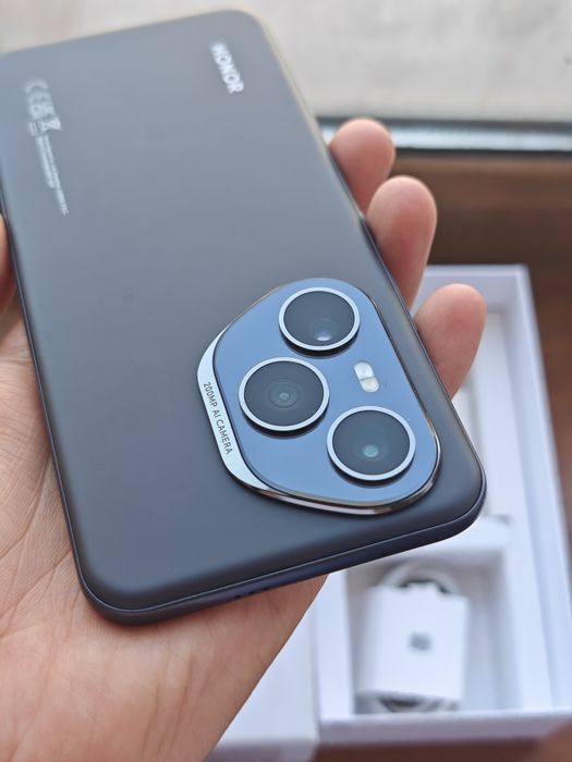 Honor 400 Pro 512Gb без ремонта