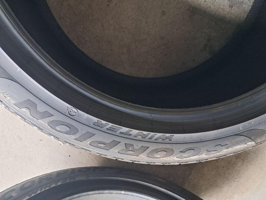 Anvelope NOI iarna 325 35 R22 Pirelli MO1
