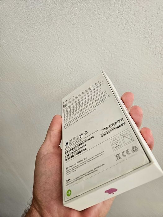 Iphone 16, 256 Gb, neverlock, nou la cutie pink, schimb.