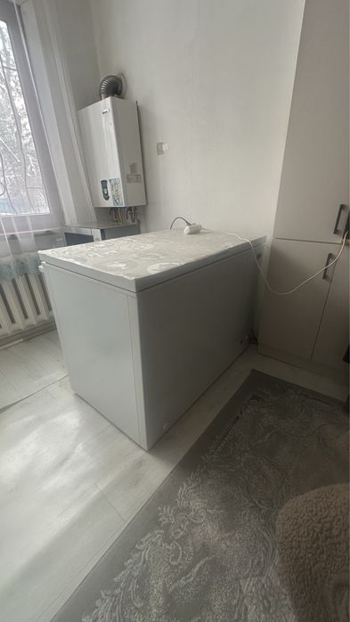 Продам морозильник срочна
