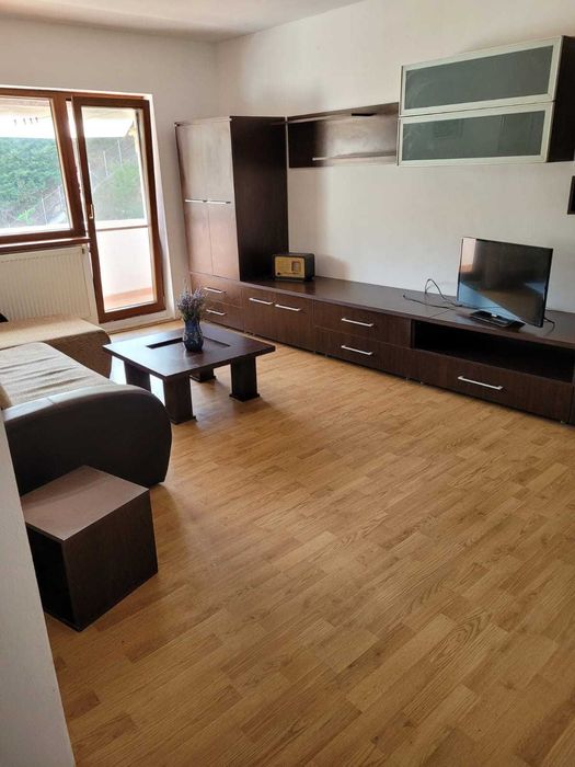 Inchiriez apartament 3 camere