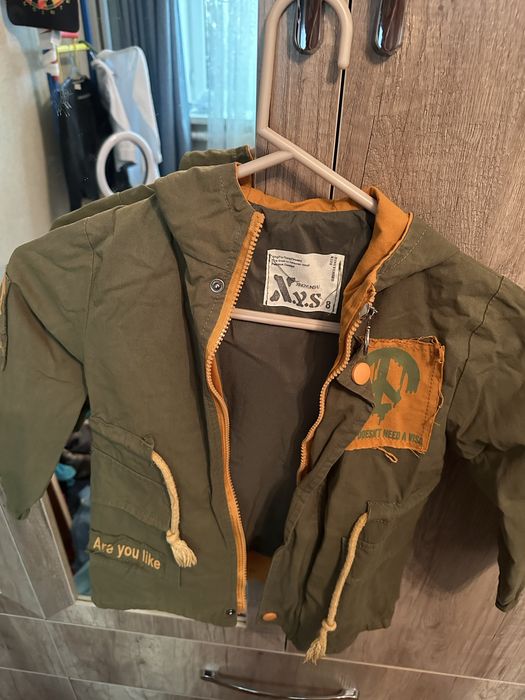 Продам верхнюю одежду на мальчика