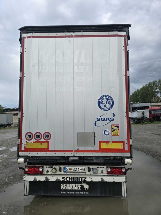 Vand semiremorca O4 SCHMITZ CARGOBULL