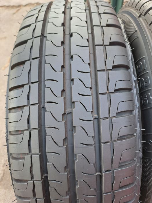2бр. 2023г. Почти Нови 195/60/16C Kleber Transpro
