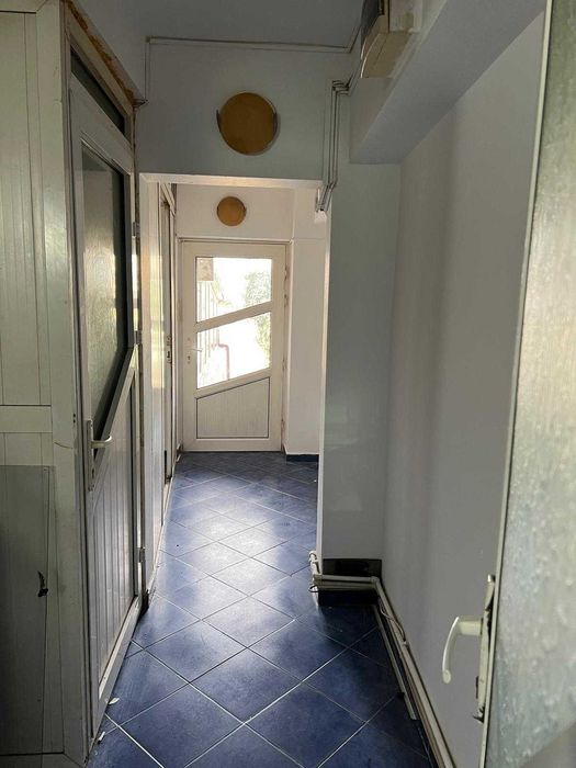 Inchiriez spatiu comercial Zona Intim