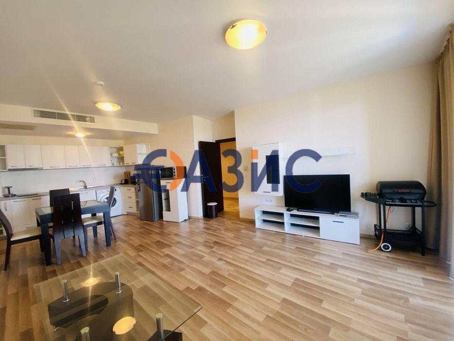 Продава се Тристаен апартамент в к.к. Слънчев бряг - 171 кв.м за 760 €/кв.м - Снимка #1