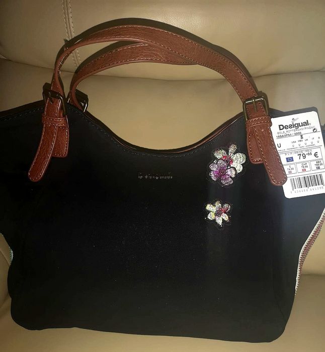 Poșetă Desigual foarte frumoasă
