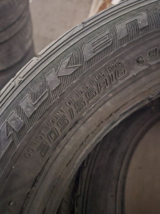 Шины 205/55 R16 4шт