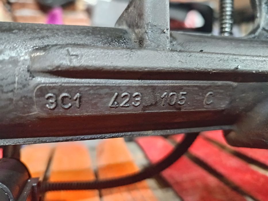 продавам електрипеска рейка за ваг групата пасат туран ауди  q3