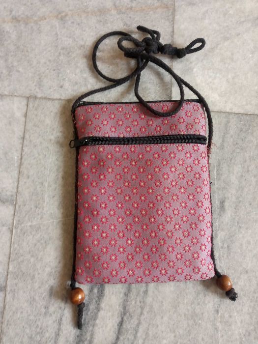 «Arzon» Turli hil sumkalar yahshi holatda donasi 30 ming