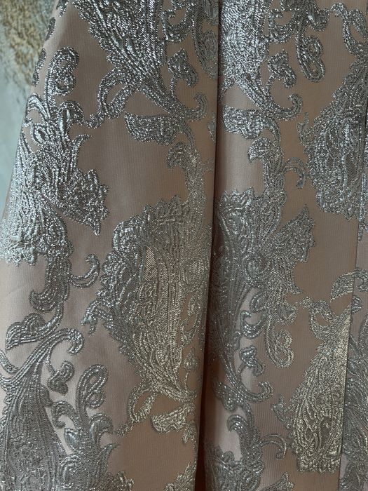 Rochie de ocazie nude cu argintiu