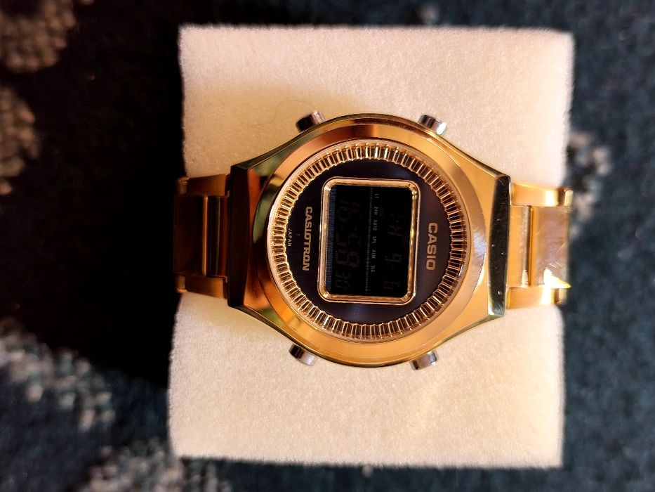 Casio soati yangi