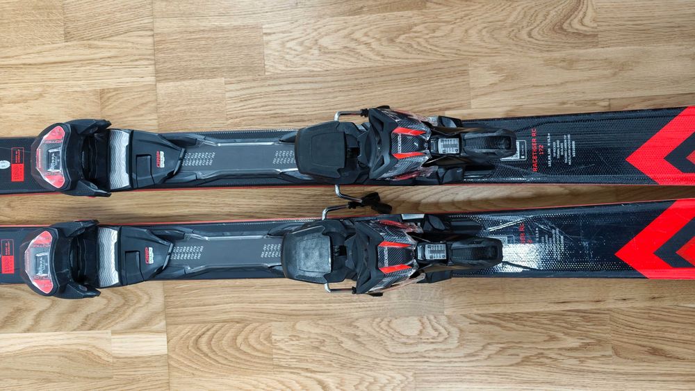 Ski Volkl Racetiger RC Black cu legaturi Marker VMotion 12 GW