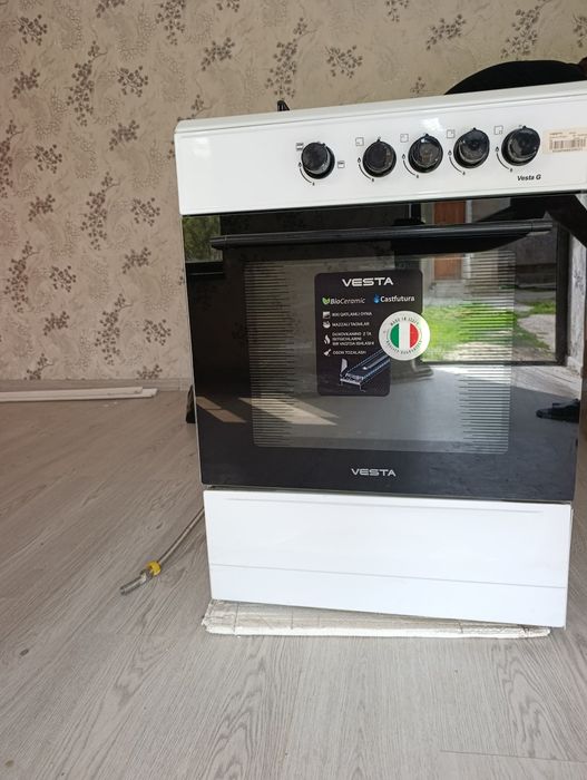 Gaz plita sotiladi – holati a'lo darajada.