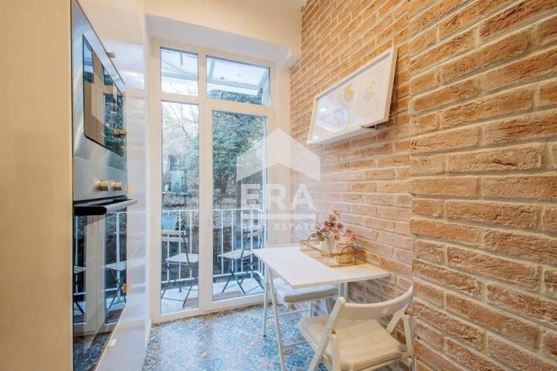 Продава се Двустаен апартамент в София, Докторски паметник - 40 кв.м за 3685 €/кв.м - Снимка #10