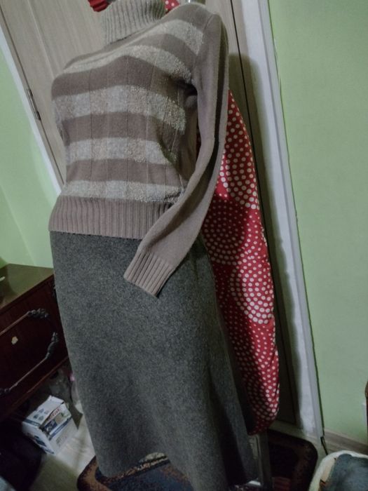 Fuste, pulovere, compleu cu fusta , pantaloni lungi, sacou