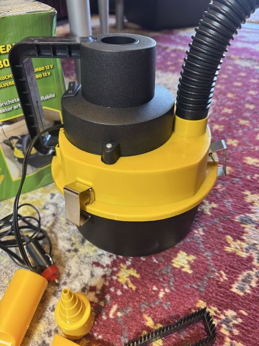 Aspirator auto 90W conectare in bricheta