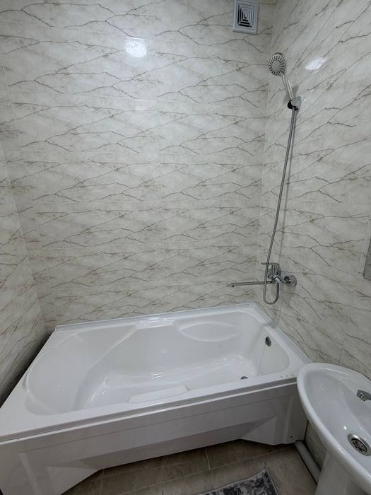 12 квартал. 2в3/3/4. 60м2. Евро ремонт