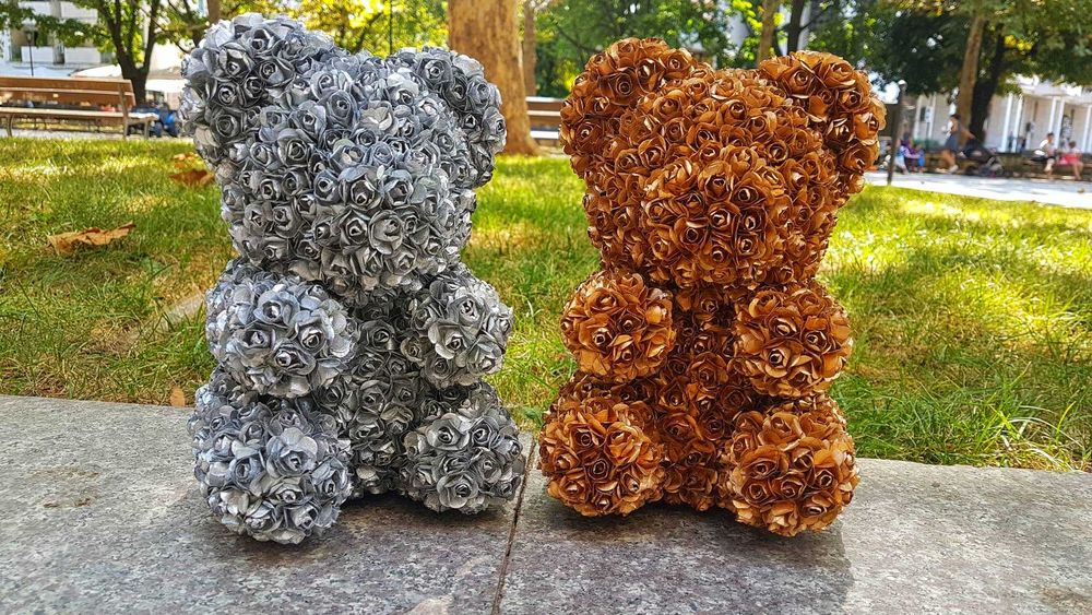 Хартиени цветя / златни и сребърни хартиени рози