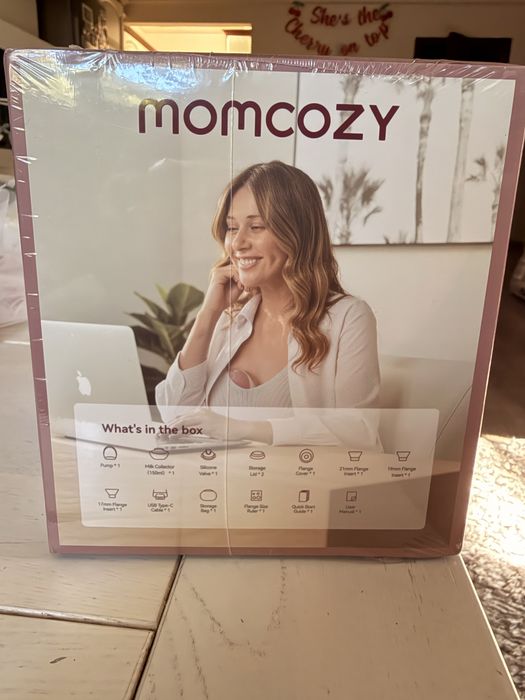ЧИСТО НОВА Помпа за кърма MOMCOZY M9