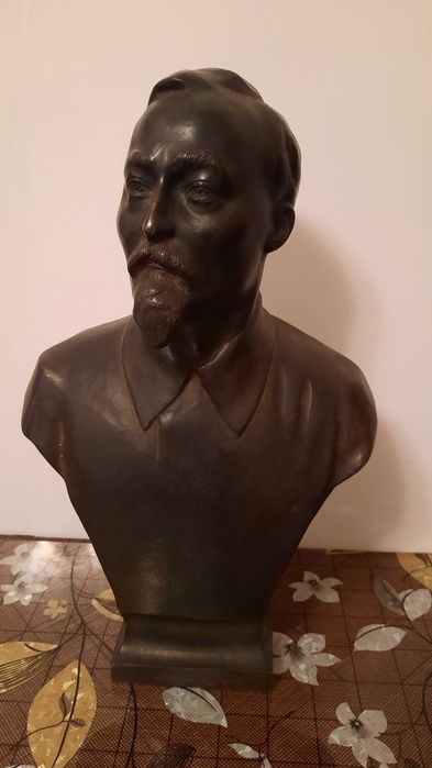 антиквариат статуэтки бюсты