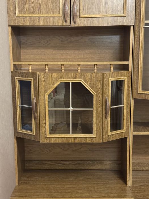 Шкаф, Стенка қонақ бөлмеге