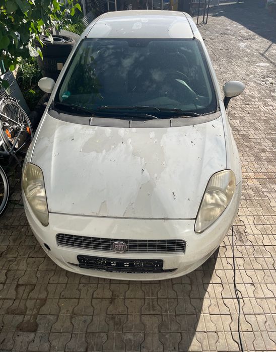 Fiat Punto 1.4 benzină – 2009 – 146.000 km