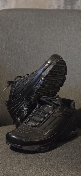 Продавам Air max plus 3 plus