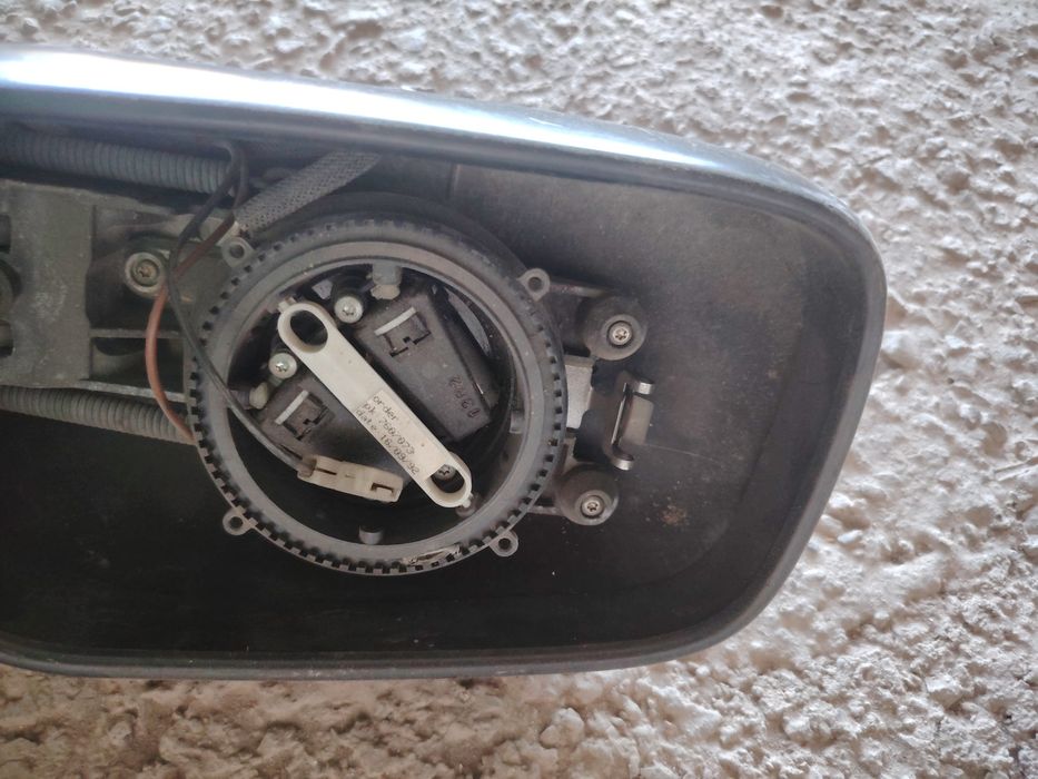 Зеркало на ауди с4