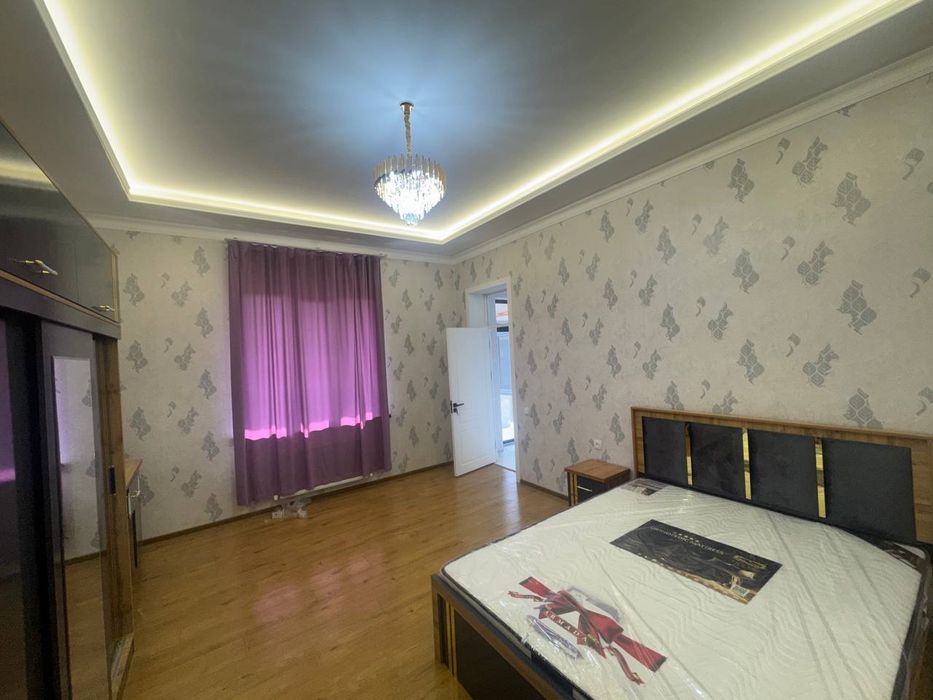 Eshon Guzarda 4.хонали 4-сотих Учаска Ховли Узок Муддатга Берилади