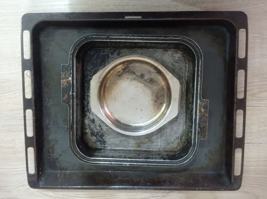 Продам газовый лист,форму для выпечки и мини миску
