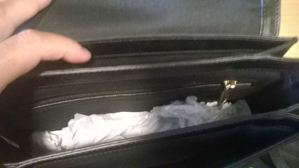 poseta geanta umar LA MARTINA noua piele naturala  neagra pret 750 lei