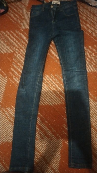 Женси қыз баларға